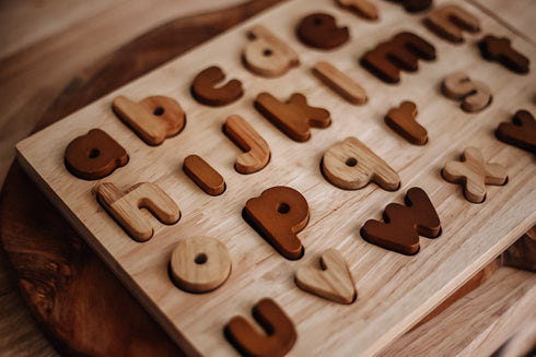 QTOYS - Natural Lowercase Puzzle